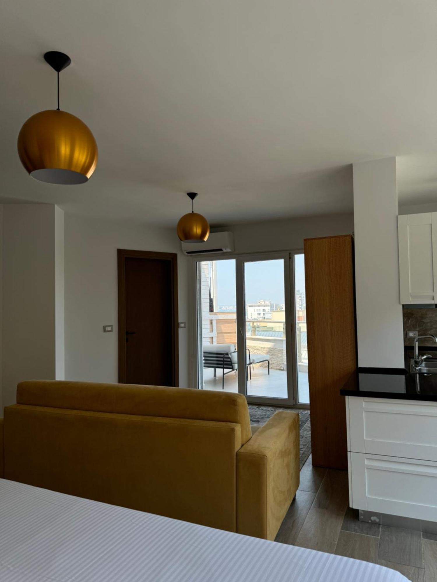 Luxury Rooftop Suites By Blumont Škalngur Esterno foto